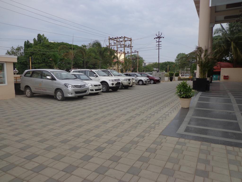 Hotel Ashwa Park Selam Zewnętrze zdjęcie